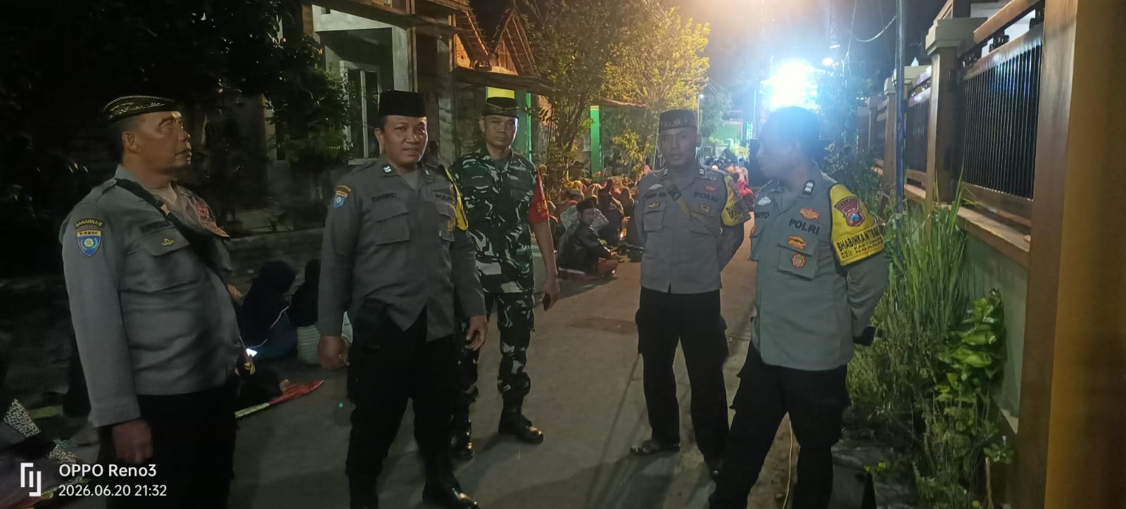 Polsek Nganjuk Kota Amankan Giat Sholawat Bersama Majelis Dzikir Janur dan Rijalul Ansor Sambut Tahun Baru Hijriah 1448 H
