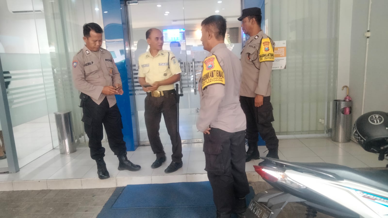 Polsek Kertosono Gelar Patroli Perbankan untuk Cegah Tindak Kejahatan di ATM