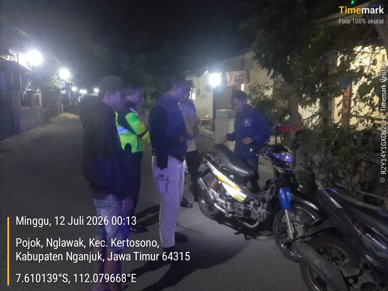 Cegah Gesekan Antar Perguruan Silat, Polsek Kertosono Laksanakan Patroli Blue Light 