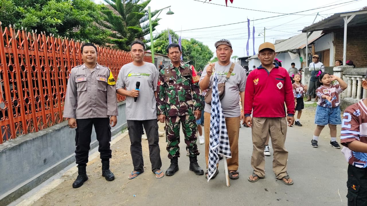 Polsek Warujayeng Amankan Karnaval Bersih Dusun Kandangan, Kegiatan Tertib dan Kondusif