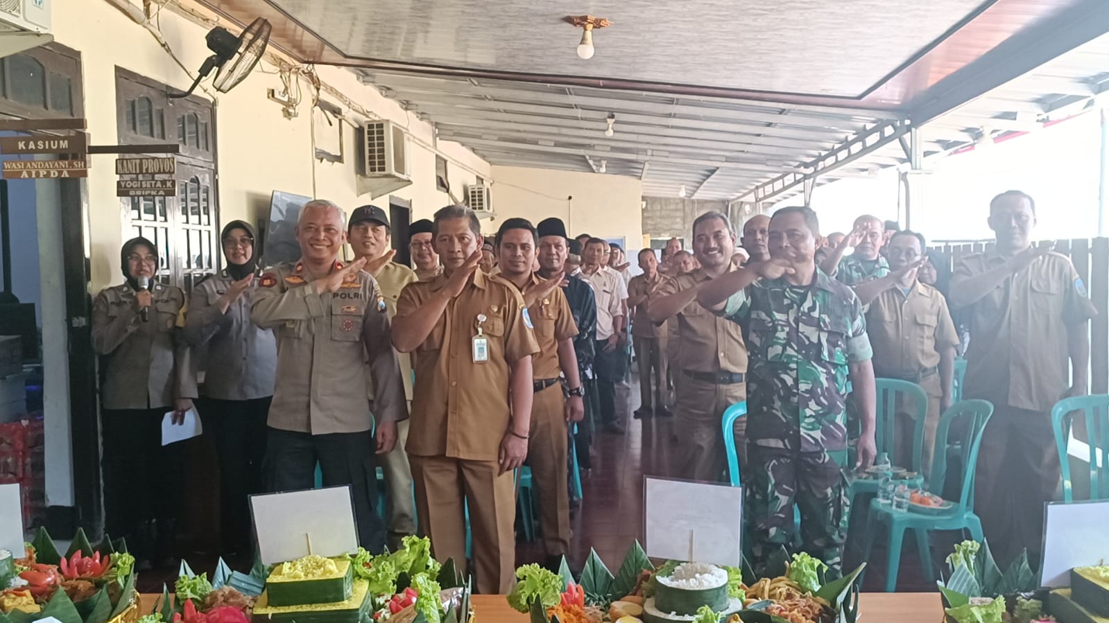 Polsek Warujayeng Peringati HUT Bhayangkara ke-80 Secara Sederhana, Perkuat Sinergi dan Berikan Penghargaan kepada Mitra