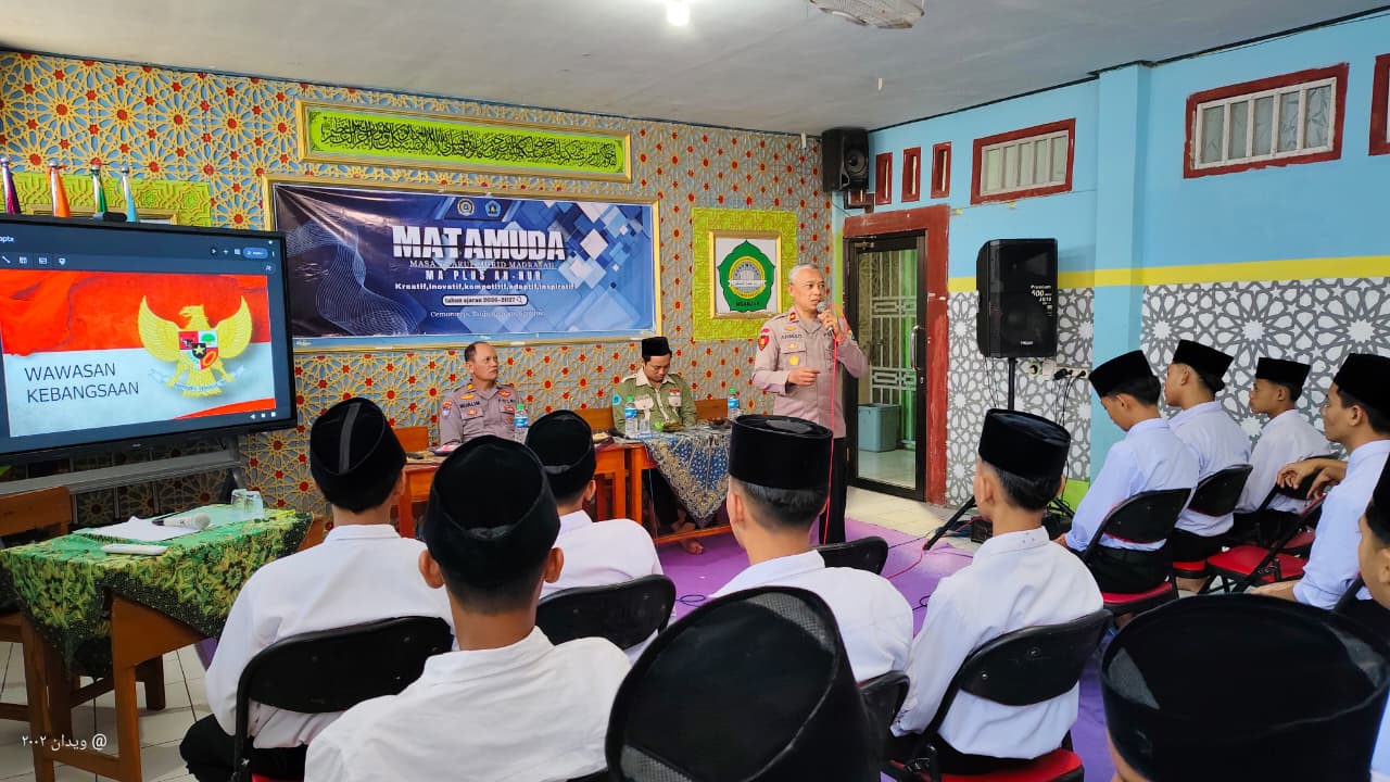 Kapolsek Warujayeng Tanamkan Wawasan Kebangsaan dalam MATAMUDA di MA Plus An-Nur