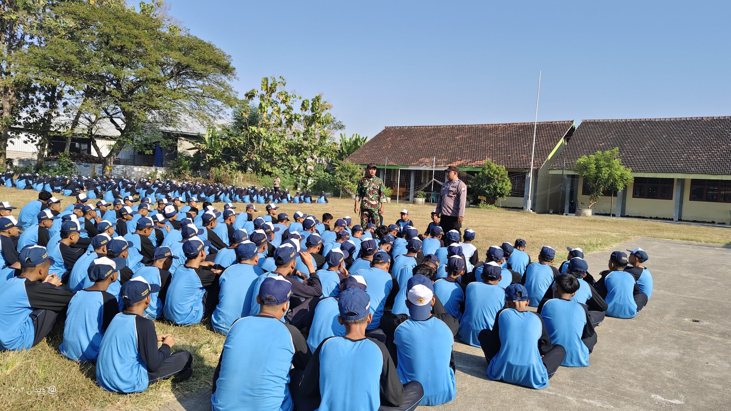 Kanit Lantas Pimpin Apel dan Pemeriksaan Kendaraan Dinas Polsek Nganjuk Kota