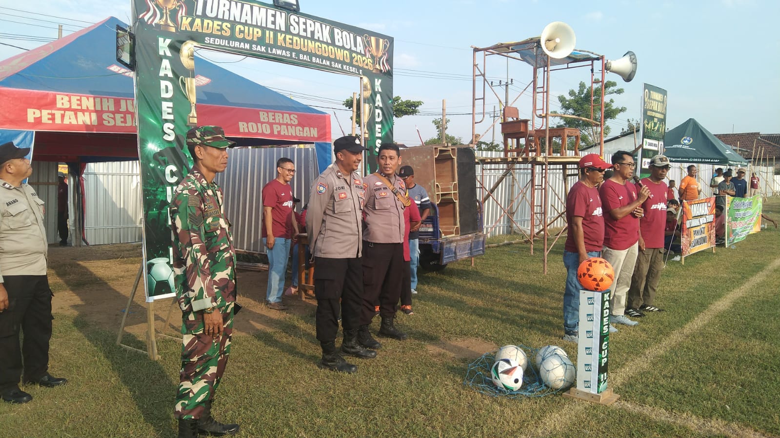 Polsek Nganjuk Kota Amankan Pembukaan Turnamen Sepak Bola Kedungdowo Cup II Tahun 2026