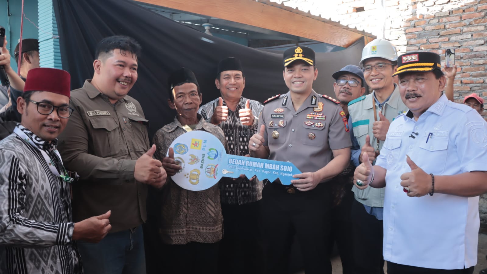 10 Hari Penuh Gotong Royong, Rumah Baru Milik Sojo Resmi Diserahkan dalam Bhakti Sosial Hari Bhayangkara ke-80