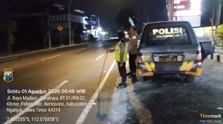 Antisipasi Balap Liar, Polsek Kertosono Gelar Patroli Blue Light di Jalan Panglima Sudirman