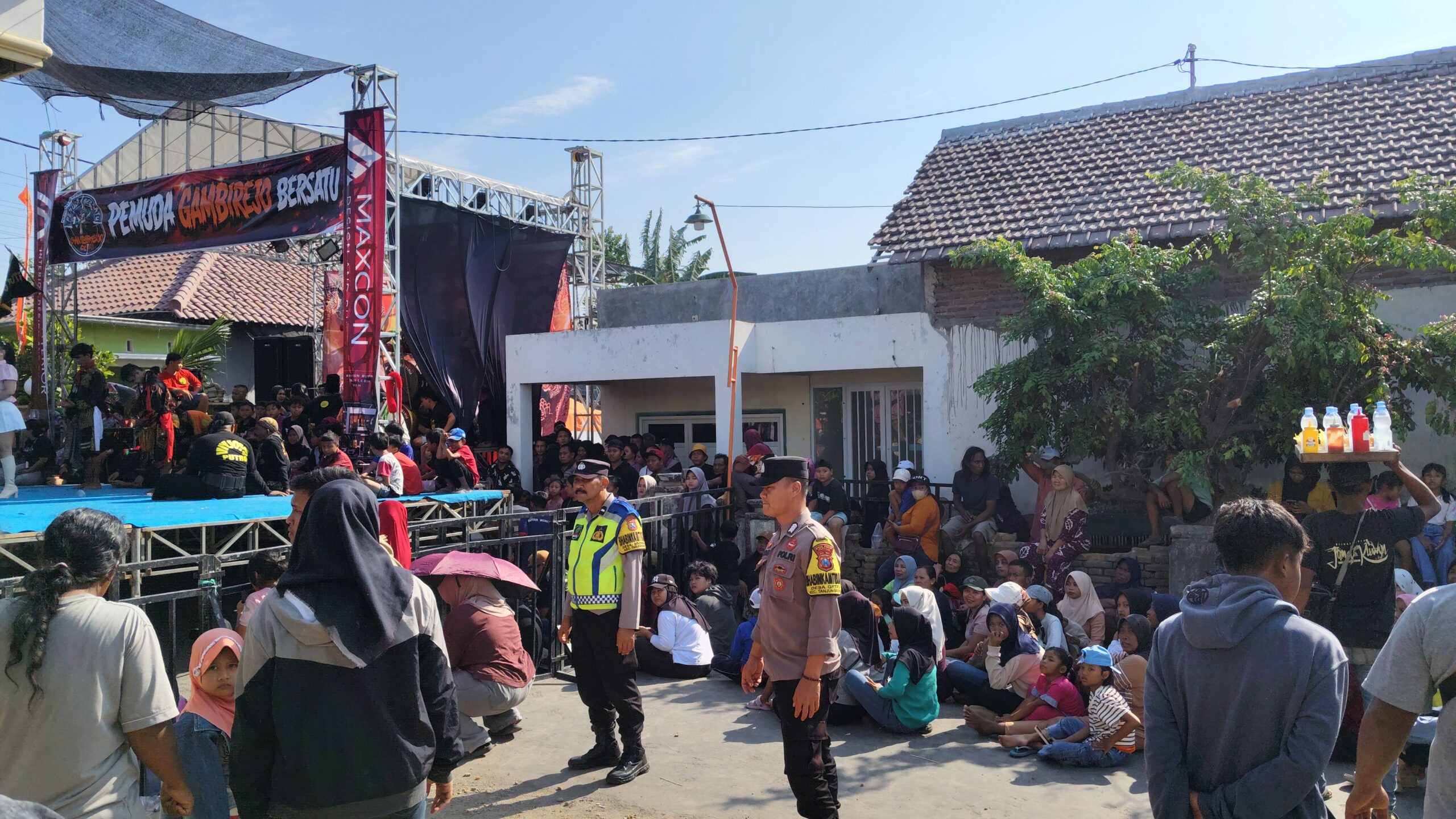 Polsek Warujayeng Amankan Pentas Kesenian Jaranan di Gambirejo, Dukung Pelestarian Budaya Nyadran