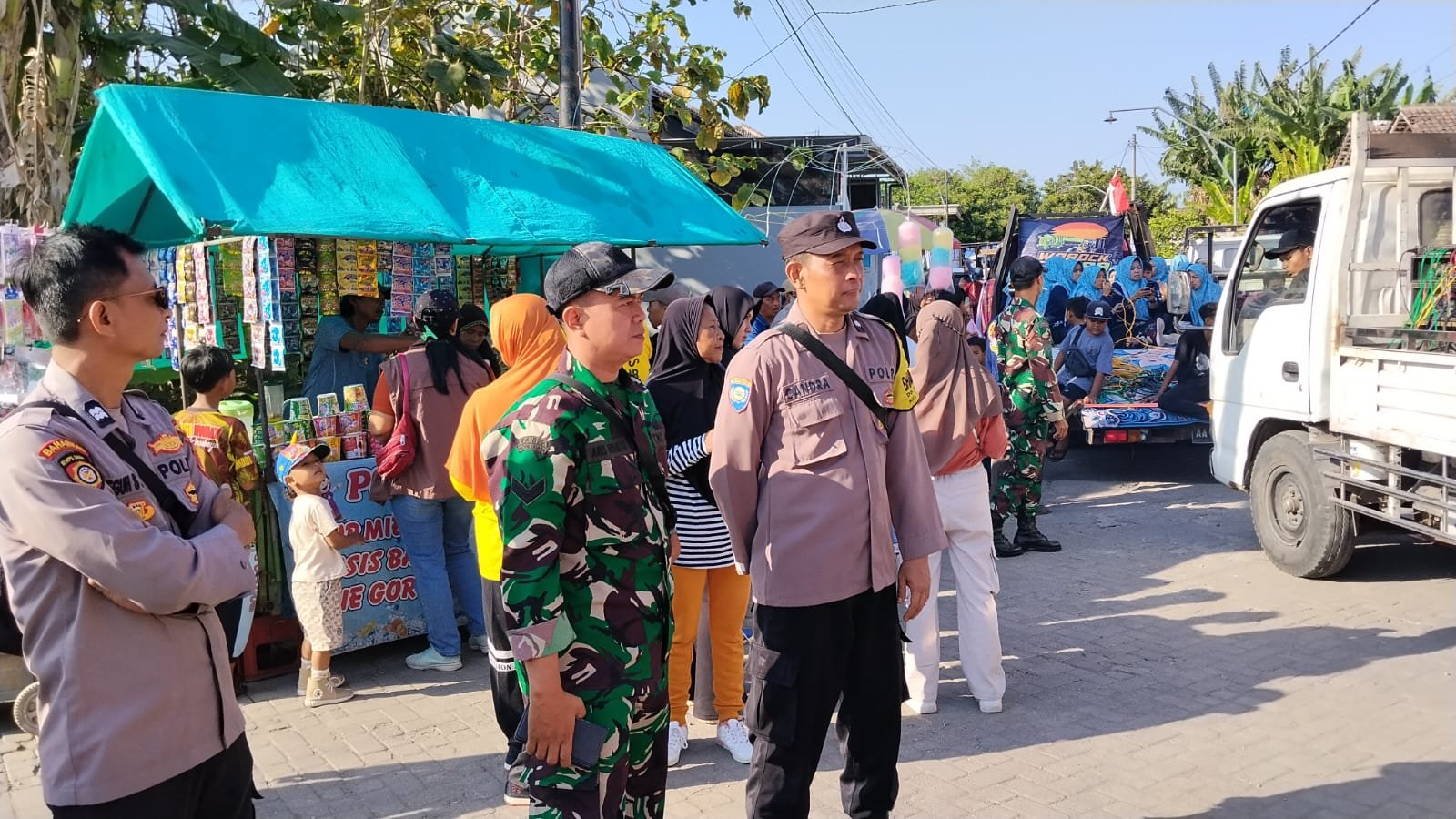 Jaga Kondusifitas Wilayah, Polsek Warujayeng Amankan Beragam Kegiatan Masyarakat di Tanjunganom