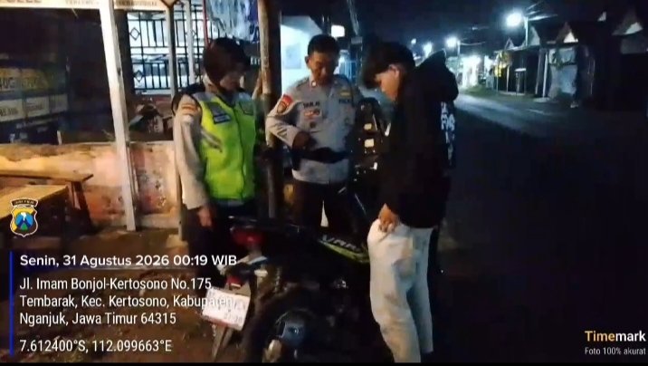 Cegah Tindak Kejahatan, Polsek Kertosono Intensifkan Patroli Stop, Riksa, dan Geledah