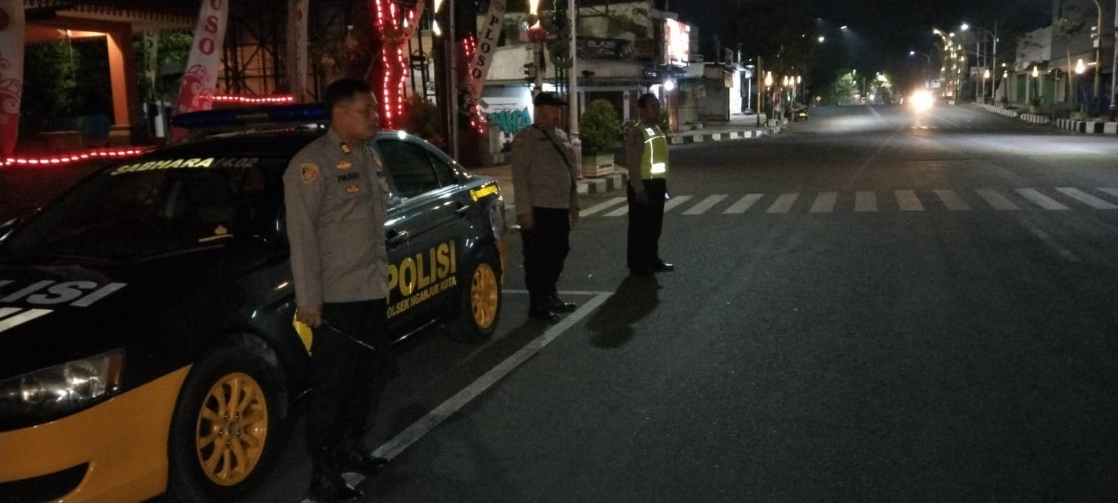 Polsek Nganjuk Kota Gencarkan Patroli S.R.E.G, Cegah Kriminalitas dan Gangguan Kamtibmas di Malam Hari