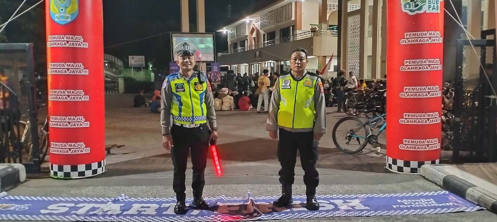 Polsek Warujayeng Amankan Friday Night Ride Masjid Besar Nurul Huda