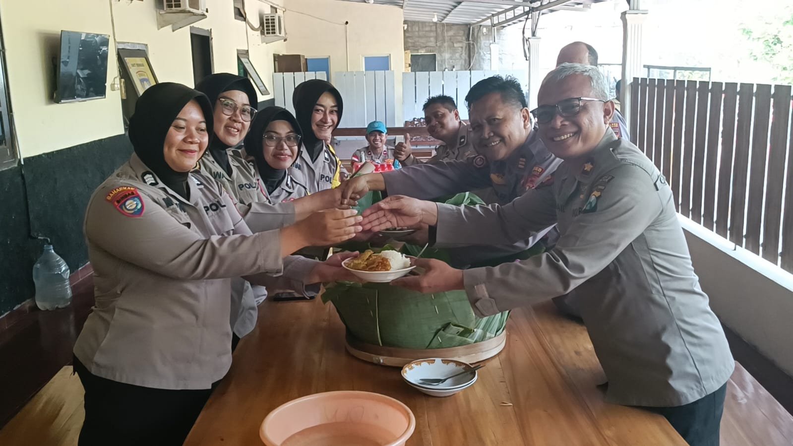 Polsek Warujayeng Rayakan HUT ke-78 Polwan Secara Sederhana dan Penuh Kebersamaan
