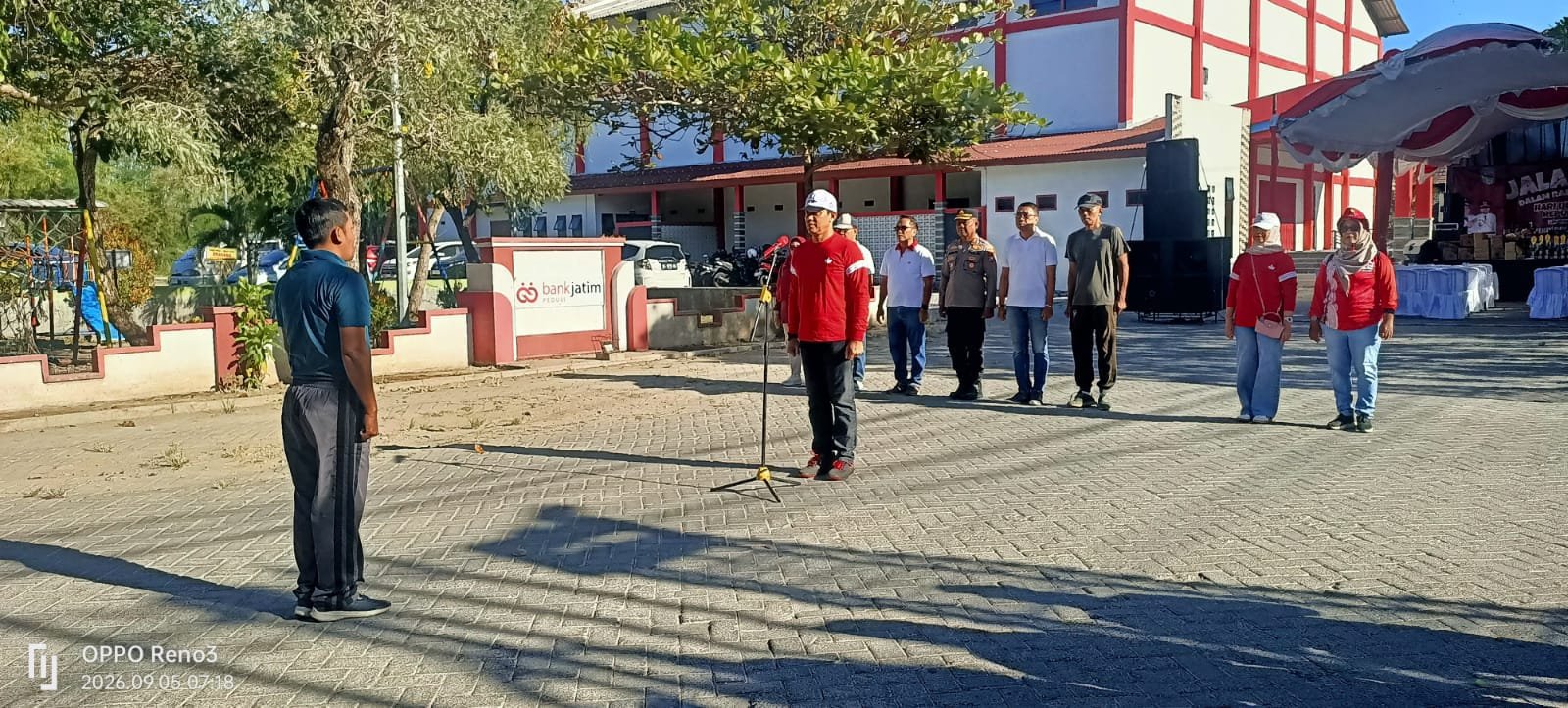 Kapolsek Nganjuk Kota Hadiri Jalan Sehat Guru TK dan SD, Polri Pastikan Pengamanan Berjalan Optimal