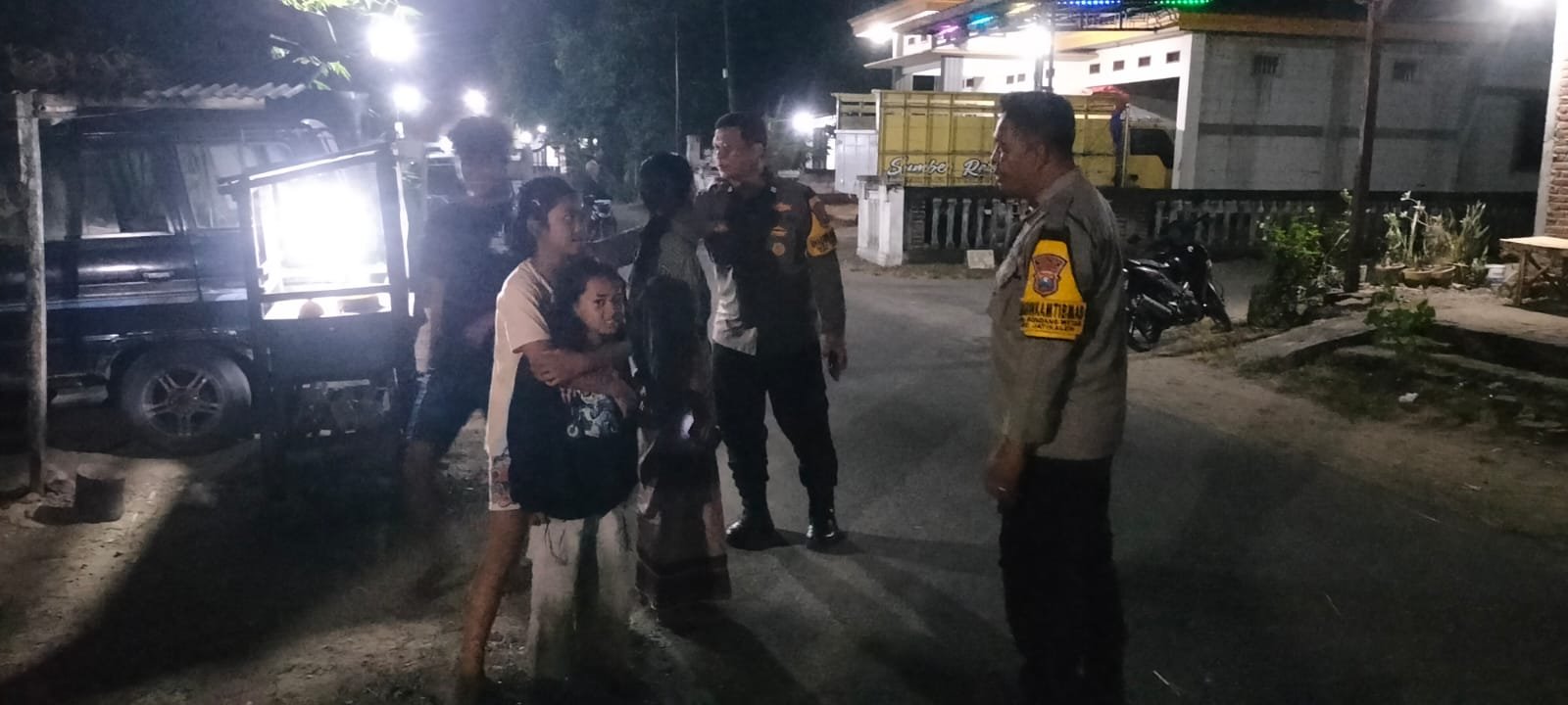 Polsek Jatikalen Lakukan Patroli Dialogis untuk Mendekatkan diri dengan Masyarakat
