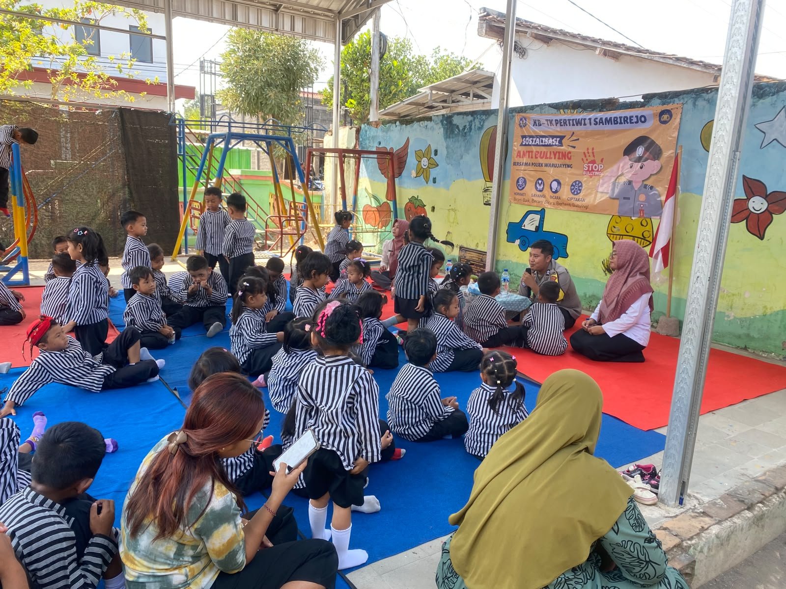 Polsek Warujayeng Berikan Penyuluhan di TK Pertiwi 1 Sambirejo, Tanamkan Anti Bullying Sejak Dini