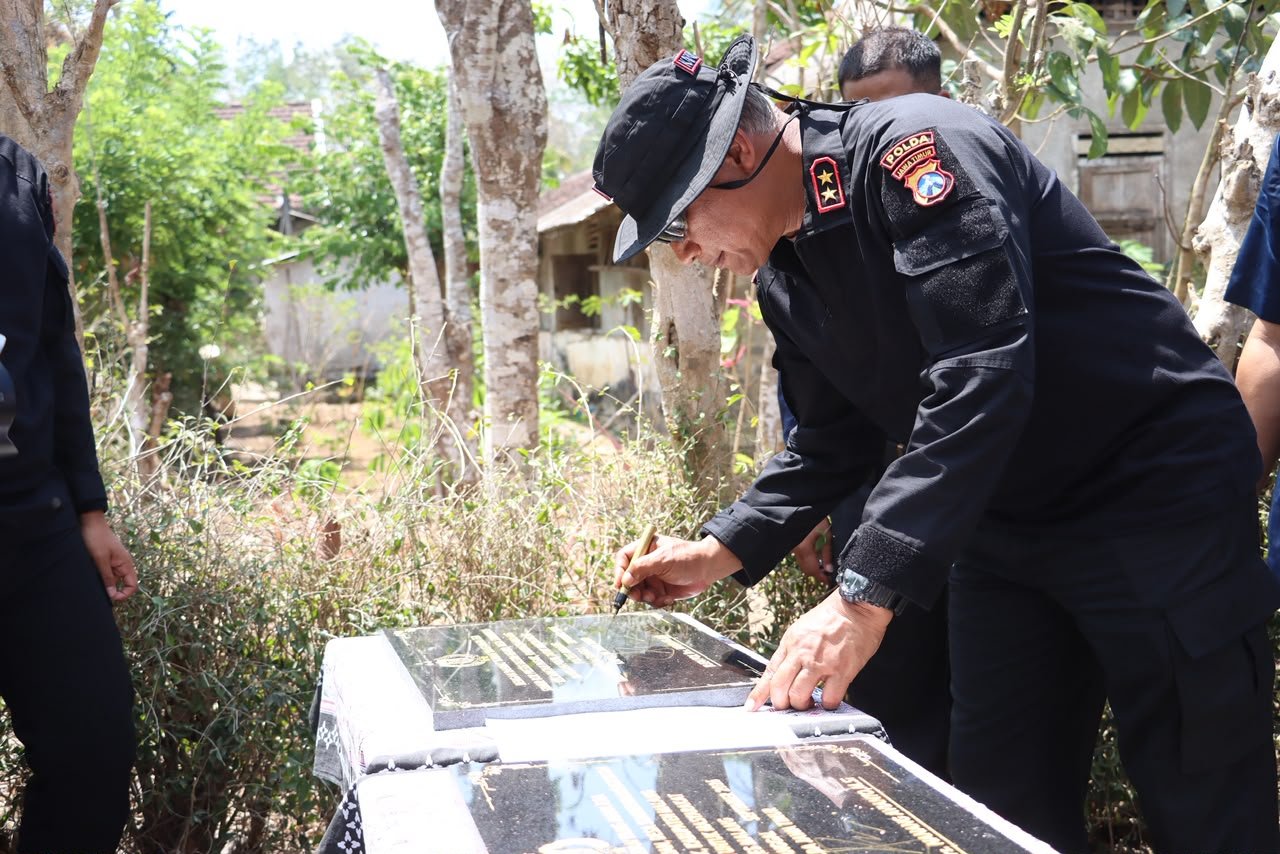 Kapolda Jatim Resmikan Sumur Bor Presisi Atasi Krisis Air Bersih di Pagak Malang