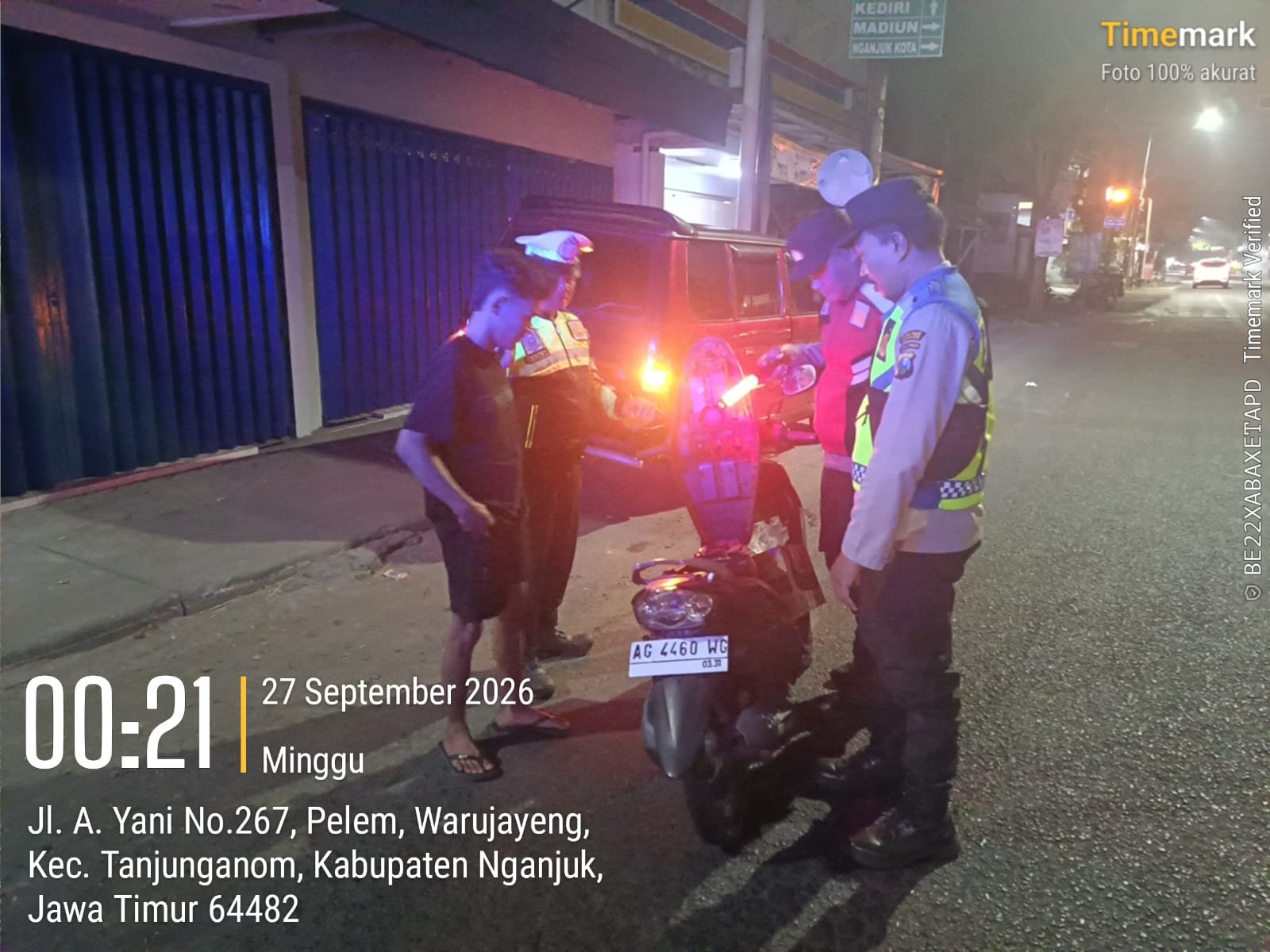 Cegah Kejahatan Jalanan dan Balap Liar, Polsek Warujayeng Gelar Razia SREG