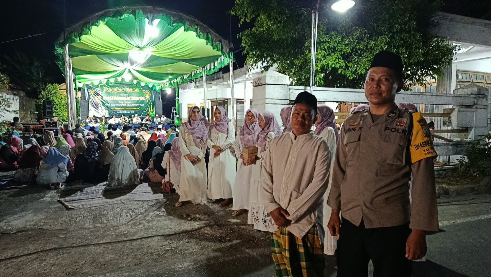 Bhabinkamtibmas Kelurahan Werungotok Pantau Giat Pengajian Dalam Rangka Bersih Dusun