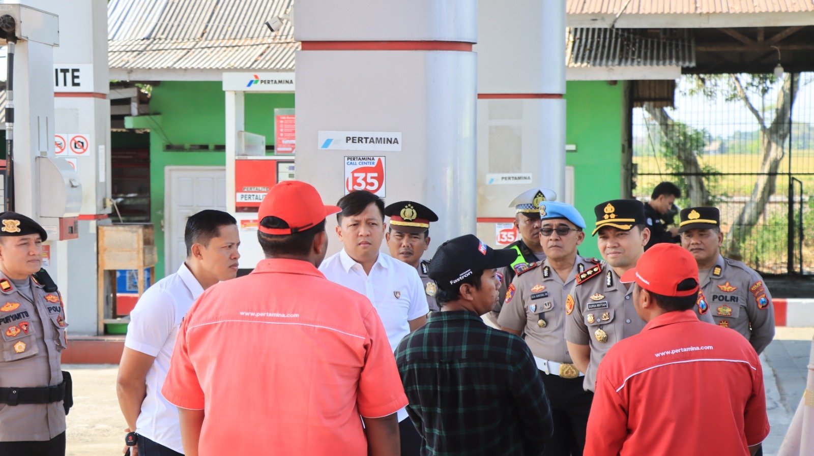 Patroli Jogo Omah, Kapolres Nganjuk Sidak Tiga SPBU Pastikan Stok BBM Aman