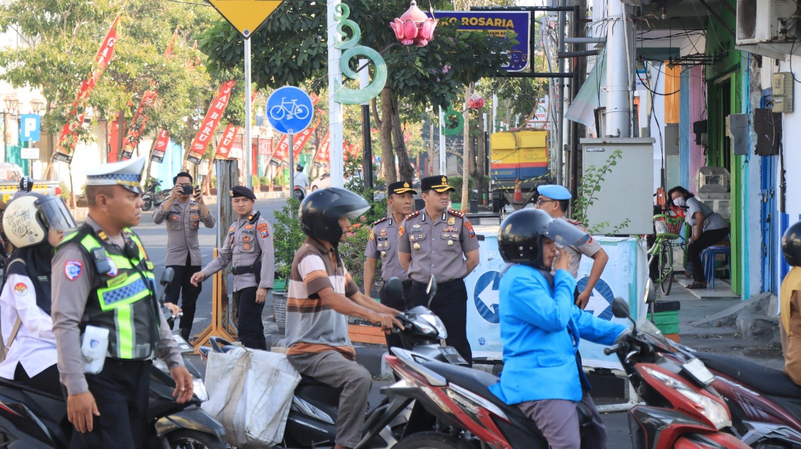 Patroli Jogo Omah, Kapolres Nganjuk Turun Langsung Atur Lalu Lintas, Wujudkan Polisi Bersama Masyarakat