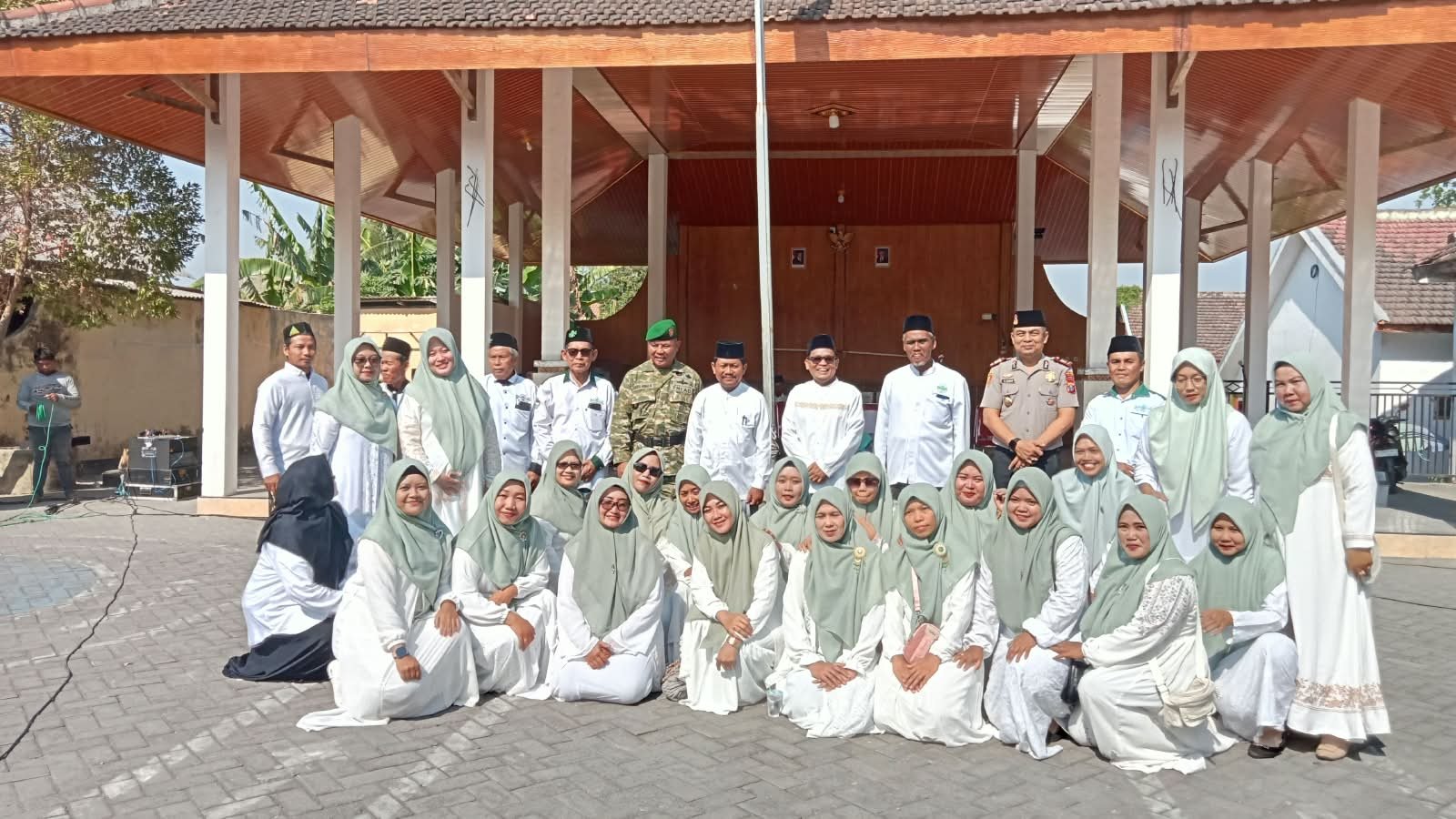 Kapolsek Jatikalen Hadiri Upacara Hari Santri Nasional