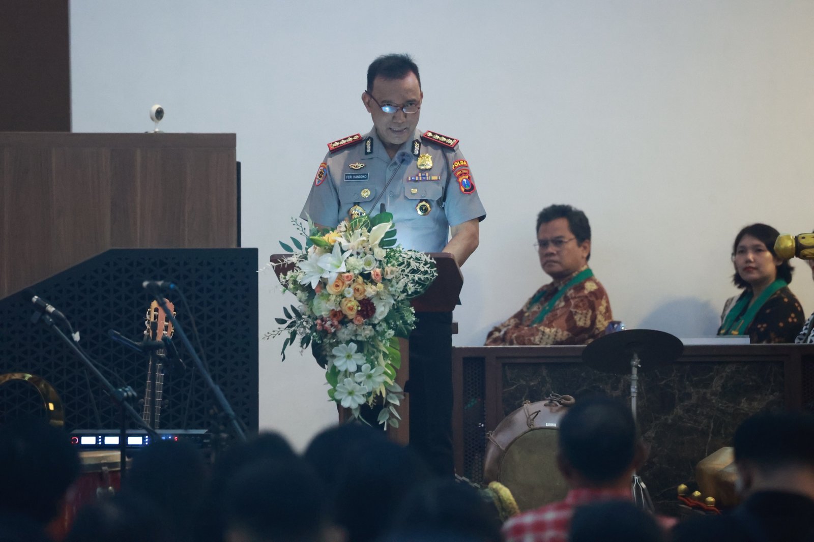 Wakapolda Jatim Gelar Minggu Kasih di GKJW Waru Sidoarjo, Ingatkan Bahaya Hoaks dan Bullying