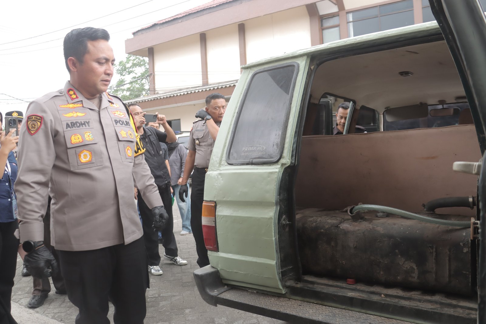 Polres Blitar Ungkap Kasus Dugaan Penimbunan 1.030 Liter BBM Bersubsidi