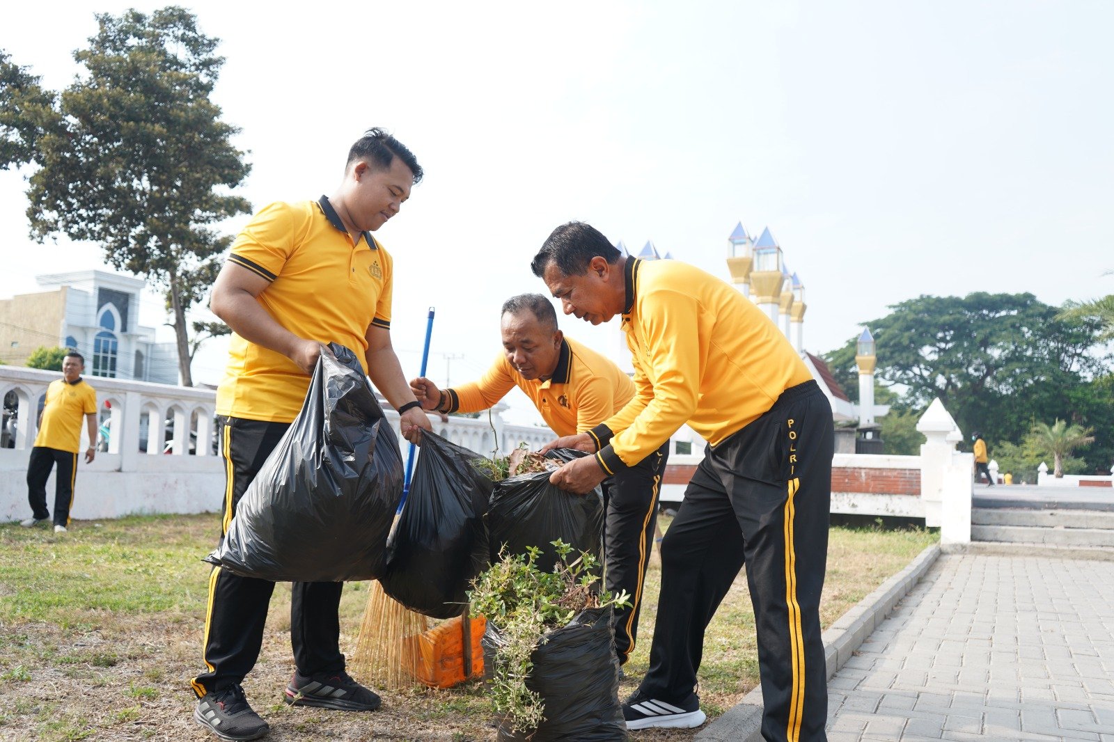 Polres Kediri Konsisten Jaga Kelestarian Lingkungan Melalui Program Green Policing